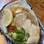 Izakaya Nonbiri - 岩ガキ