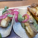 LAS DOS CARAS MODERN MEXICANO Y TACOS - 