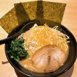 Yokohama Iekei Ramen Majime Kamoi Ten - 