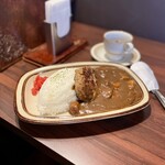 Coffee to Shokuji Aruto - ハンバーグカレー（980円）