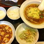 Kinka Rou - フカヒレラーメン、麻婆豆腐、杏仁豆腐