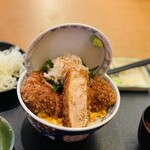 とんかつ知多家 - 料理写真:極厚とじないかつ丼