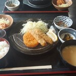 Sakudaira Shokudo - フライ定食+クーポンのから揚げ