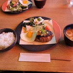 Tezukuri Hamburger Steak Tamago - 