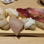 Zenseki Private rooms Sushi ya Hare no Hi Oomiya Higashiguchi Ekimae Ten - 運搬時に多少のズレ？気にしない程度