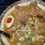 Kanazawa Miso Ramen Shinsen Mitsui Outlet Park Koyabe Ten - 旦那さんの肉のったラーメン