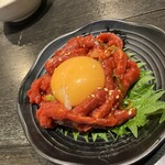 Healthy Yakiniku Hachiroku - 黒毛和牛ユッケ