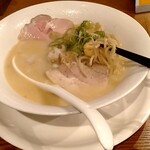 Ramen Gutara - 魚介鶏豚骨らぁめん