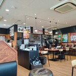 横浜家系ラーメン大和家 - 店内