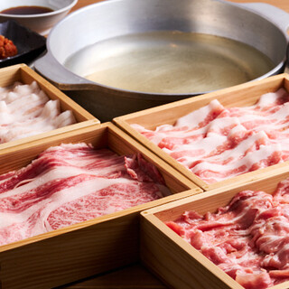 [Local Nagoya domestic pork x special broth] Enjoy golden pork shabu-shabu and hot pot dishes