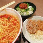 らーめん がらく - がらくラーメンセット（がらくラーメン・唐揚げ・肉味噌ごはんミニ）