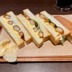 ダフネ珈琲館 - エビフライのトーストサンド