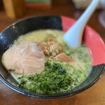 Nagasaki Ramen Saikai Seimenjo Hachioji Minamino Ten - ドサッと入った青海苔がスープに溶け、
                        いい香りを放ってます( ᵕᴗᵕ )✩⡱