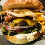 あべのDining BUZZ - ベーコンチーズエッグバーガー：1,490円