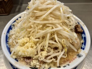 Ramen Dai Kamata Ten - らーめん並（900円）＋細切れチャーシュー（100円）＋玉ねぎ（100円）＋味付卵（100円）、ニンニクコール