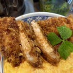 #Katsudon wa Hito o Shiawase ni Suru #Tojinai Katsudon Motoyawata Ten - カツはもう少し厚みがあっても良いかも。