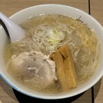 どさん子 - こってり塩ラーメン　750円　大盛り　120円