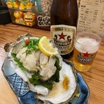 Izakaya Nonbiri - 瓶ビールと岩ガキ