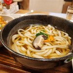 Udon Doma - 温かいうどんです。