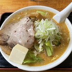 Hokkai Tonkotsu Ramen Junki Shiroi Ten - 味噌野菜らーめん＋トッピングバター