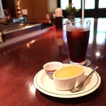 Cafe Style Kojiro - 噂のプリンと、アイスコーヒー。