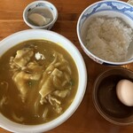 いろりや - 力豚のカレーうどん、卵かけご飯（ご飯少なめ）