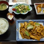 Korean Chugoku Sakaba Shikinjo Uchihonchoten - 厚揚げと叉焼の煮物定食