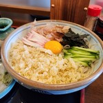 Soba Dokoro Kuraju - 冷たぬきそばです。