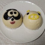 MituketaPanDa - パンダのダンチャン・中華あんまん（350円）、YAKIBUTAまん（350円）