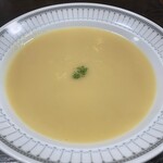 ぎんざスエヒロ - リブロースステーキ150g  3,905円　のポタージュスープ