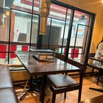 Umami Jusei Niku Senmon Yakiniku Fujisan - 店内