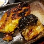 魚と旬の料理 まる - 2種盛り