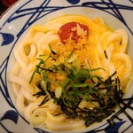 丸亀製麺 - 斜め方向からも眺めます