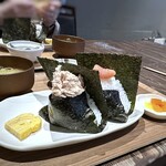 Omusubi Sakaba Enoma Fujisaki Ekimae Ten - 私は330円以下のおむすび2個選べる「Aランチ(800円：税込）」を。