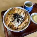 Daruma Ken - カツ丼750円。