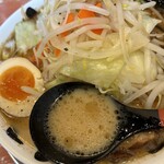 Ramen Oppeshan Hon Ten - 野菜のせラーメン