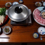 Sannouya - 冬場は旬の素材の鍋料理もご用意いたします（要予約）