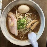 Menya Tetsujin - 炙り醤油ﾗｰﾒﾝ + 味玉