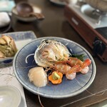 Iwanai Onsen Takashima Ryokan - ホッキ、ボタンエビ、ホタテ