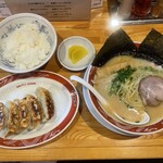 和歌山っ子 - 料理写真:こってり塩＋ギョーザセット