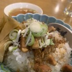 Little China Yutaka - 魯肉飯(ルーローハン)  ちょいメンマうれしい