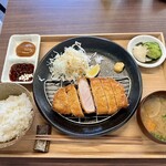 Tonkatsu Gen - GENのとんかつ御膳　
                        ハイライフ•ポーク 熟成上ロースかつ180g