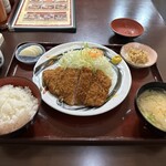 Katsu Ei - ランチロースカツ