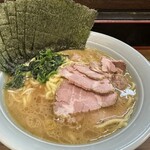 寿々喜家 - ラーメン中盛り、TPチャーシュー、のり