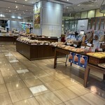 Yamazaki Plaza Ichikawa - 店内