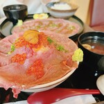 吉祥寺 肉ドレス海鮮丼 - 