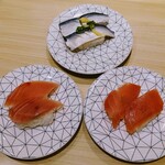 Daiki Suisan Kaiten Zushi Nanba Shiten - 令和6年5月 営業時間(11:00〜22:00)
                        マグロ 税込110円
                        コハダ 税込110円