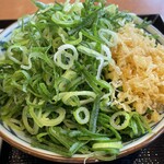 Marugame Seimen Tsuruoka Ten - 『冷ぶっかけうどん(並)＋ねぎ、天かす』