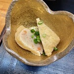 季節料理 四季亭 - 油揚げに練り物を詰めた小鉢