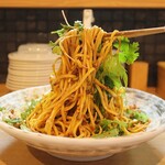 Chinese Kyosai Kochu Ten - 汁なし担担麺 毛沢東スパイス&温泉卵付き(950円)
                        パクチー追加(+100円)